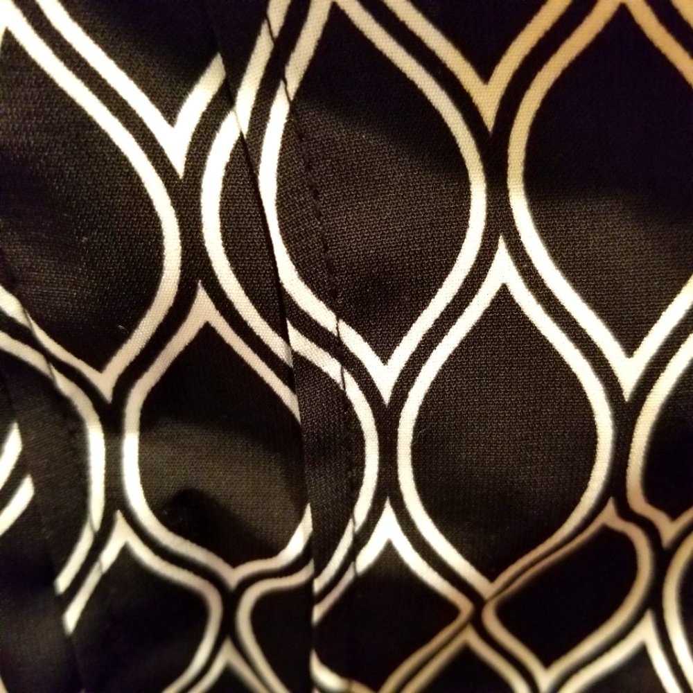 NWT 212 Collection Ladies Black and White Blouse Size Large - Picture 4 of 9
